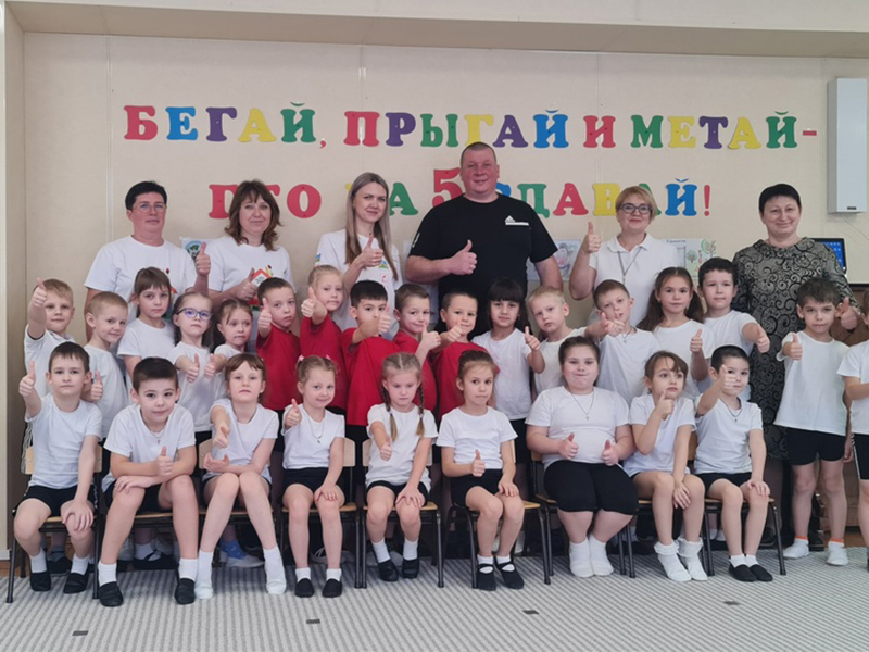Воспитанники Новоусманского детского сада №1 выполнили нормативы ВФСК ГТО.