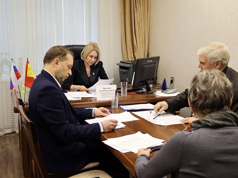 И. о. главы Новоусманского района Елена Дерганова провела личный приём граждан.